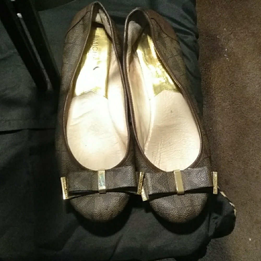 Authentic MK flats